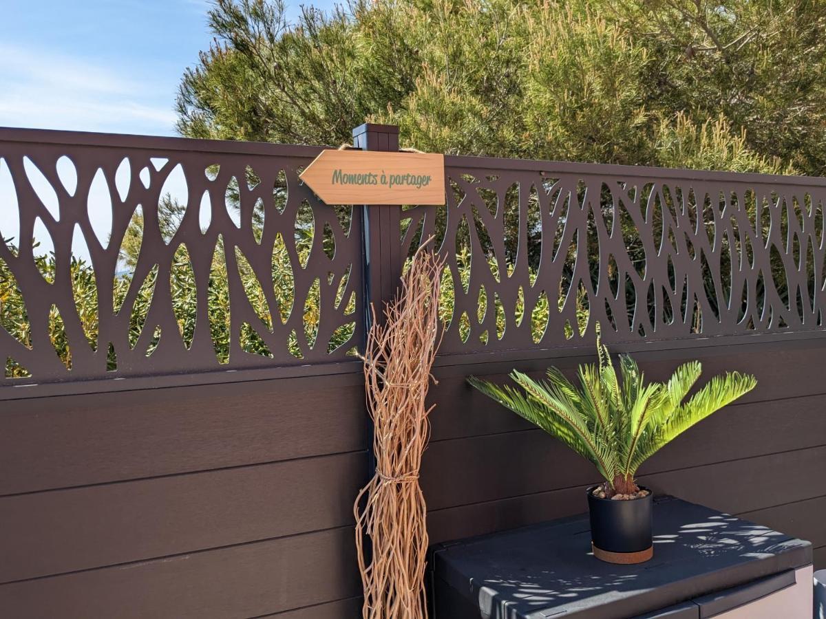 L'Instant Mer - Bord De Mer - Studio Avec Grand Jardin A La Capte Hyères Esterno foto