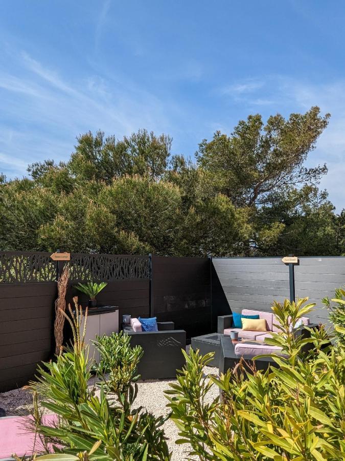 L'Instant Mer - Bord De Mer - Studio Avec Grand Jardin A La Capte Hyères Esterno foto