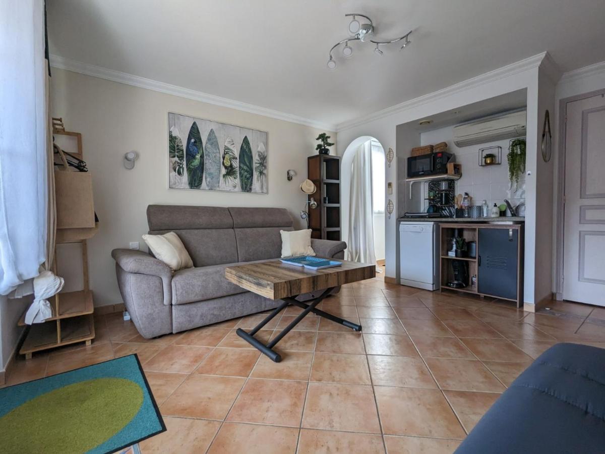 L'Instant Mer - Bord De Mer - Studio Avec Grand Jardin A La Capte Hyères Esterno foto
